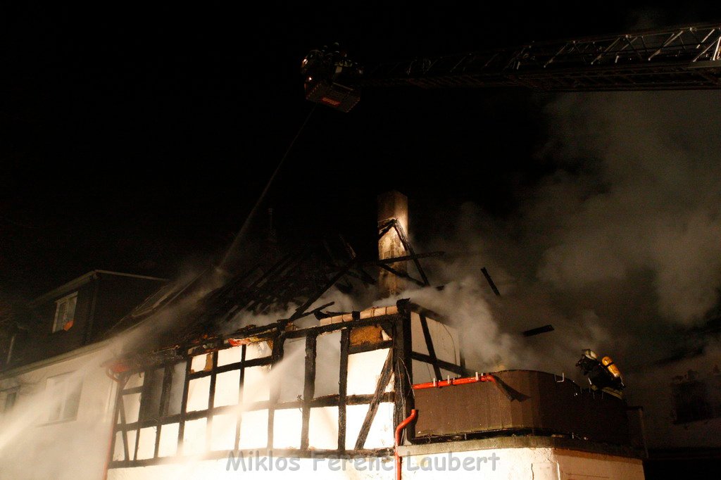 Fachwerkhaus ausgebrannt in Koenigswinter P14.jpg